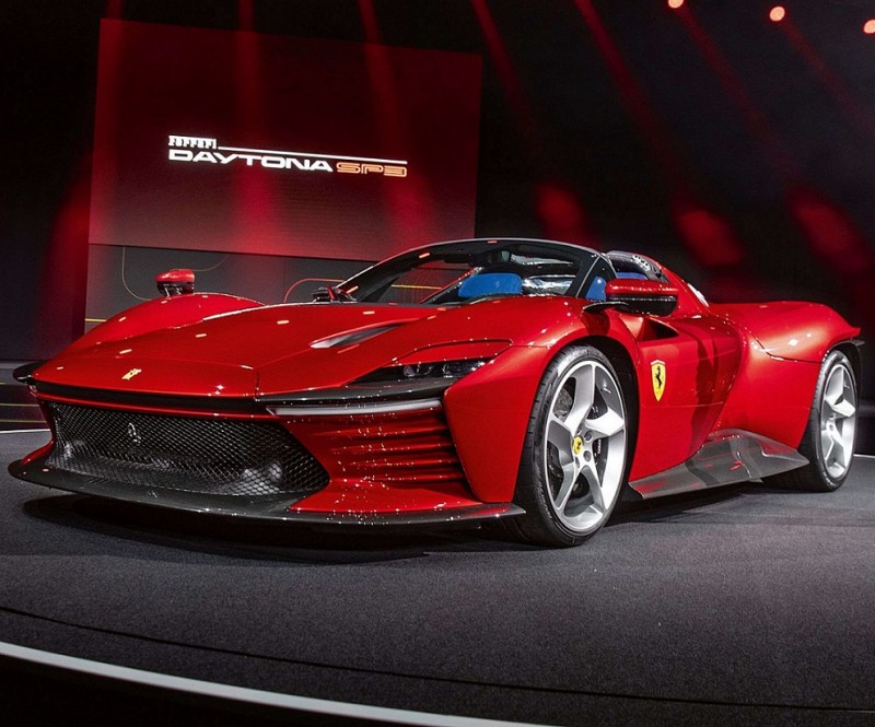 Ferrari's (NYSE:RACE) Daytona SP3 the 'Best of the Best' - Live Trading ...